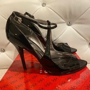 Guess Black Patent Heels